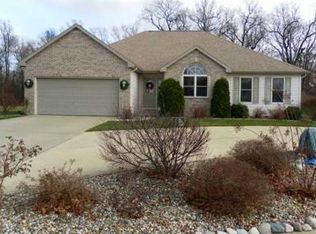 57316 Pine View Dr, South Bend, IN 46619