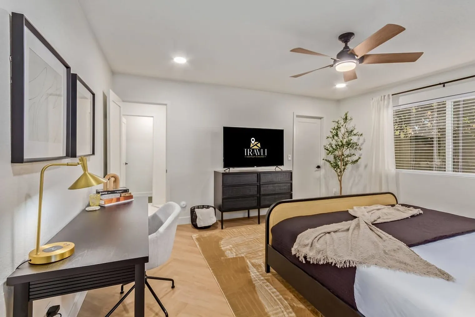 4 bed, 2.0 bath, 1689 sqft, $10,276 — Photo 4