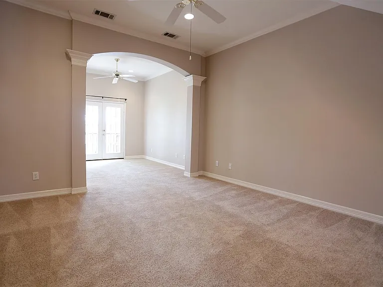 5110 Floyd St — Photo 6