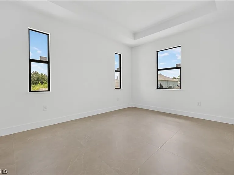 208 Pembroke St — Photo 10