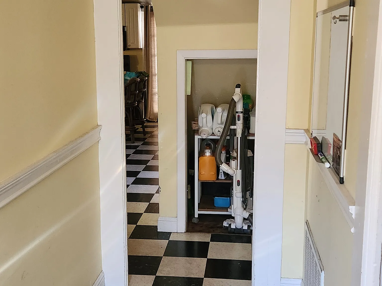 4 bed, 1750 sqft, $1,200 — Photo 4