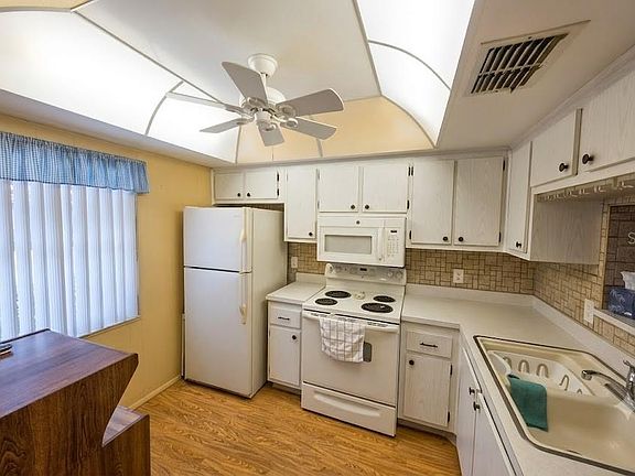 3rd image of 601 N Hercules Ave APT 1205