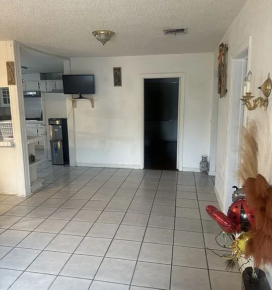 9900 Laurel Canyon Blvd — Photo 6