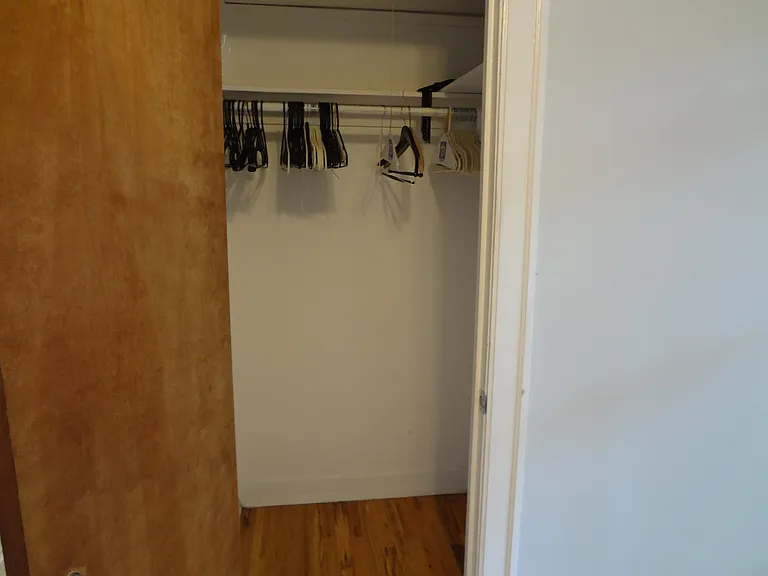 5463 S Ingleside Ave #3W — Photo 9