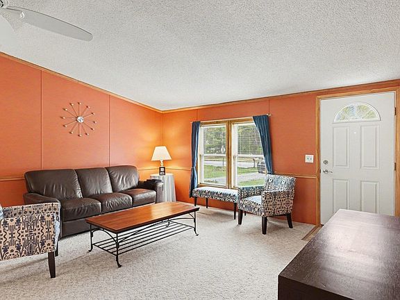 2nd image of 1553 Mills Rd