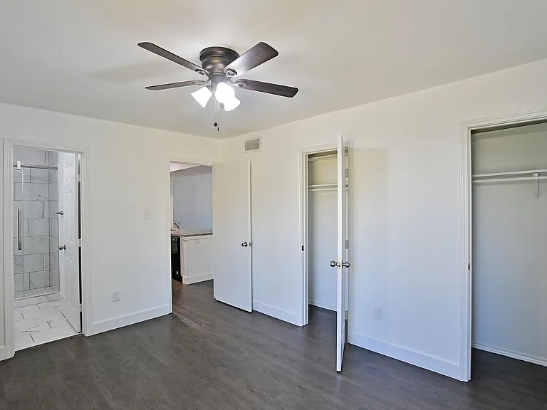 2227 Newbury Dr — Photo 15