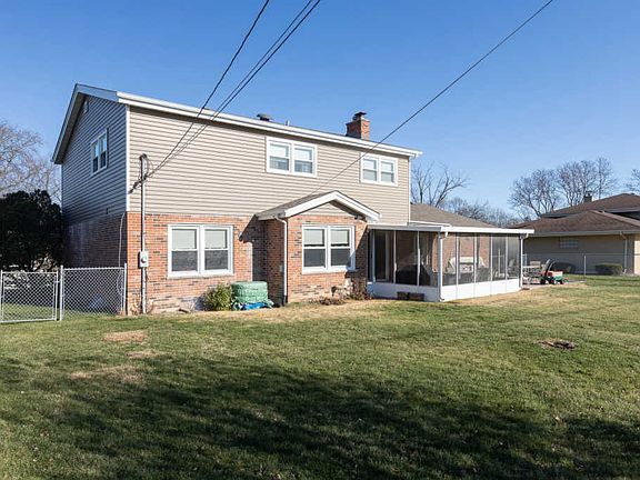2nd image of 6043 W 128th St