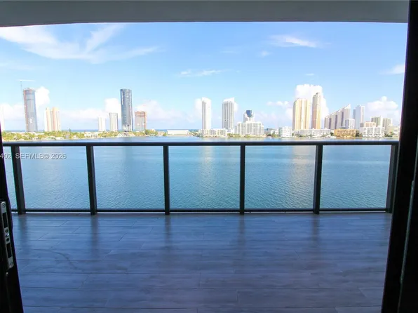 5000 Island Estates Dr, Aventura, FL