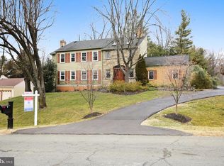 9 Stonegate Dr, Silver Spring, MD 20905