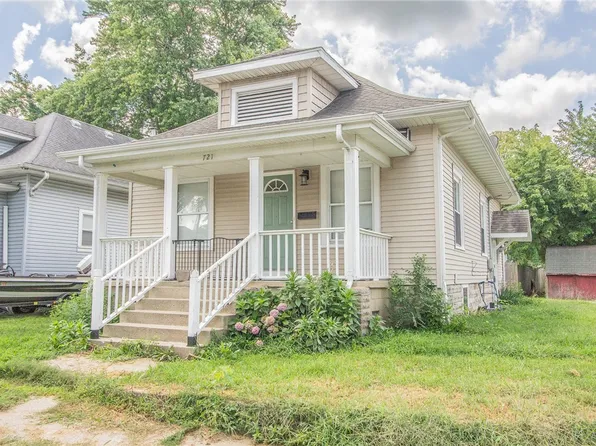 721 N 19th St, Mattoon, IL 61938