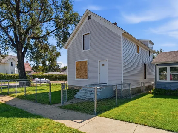 2837 Broadway St, Blue Island, IL 60406
