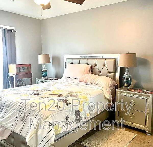 1 Wheatfield Dr — Photo 7