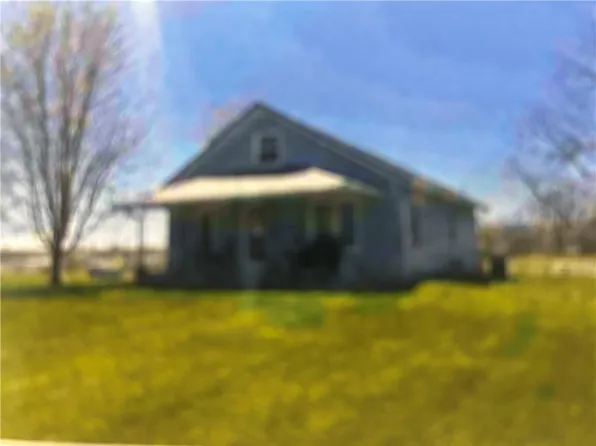 114 S Pine St, Brookfield, MO 64628