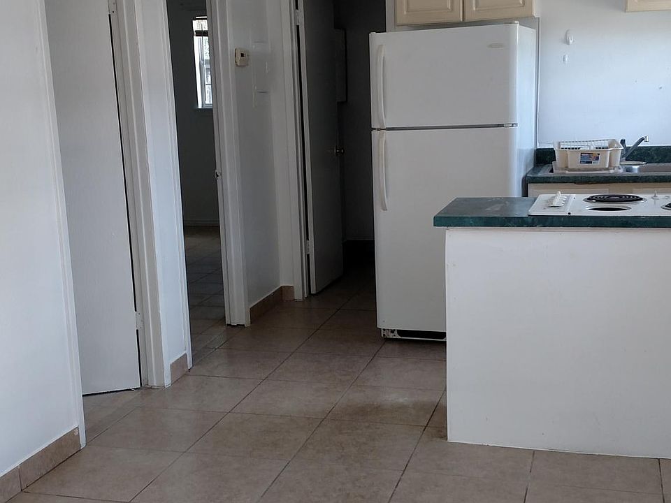 1st image of 3707 W Poplar St