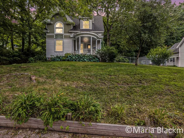1096 W Main St, Ionia, MI 48846