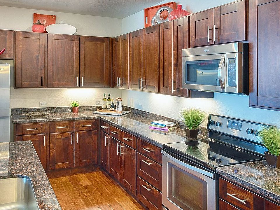 Amberley at Inverness ; Englewood, CO Apartments ; Kitchen