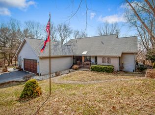 1175 Barberry Ln, Belvidere, IL 61008