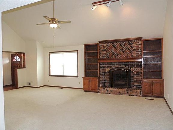 2nd image of 24600 W 54th St