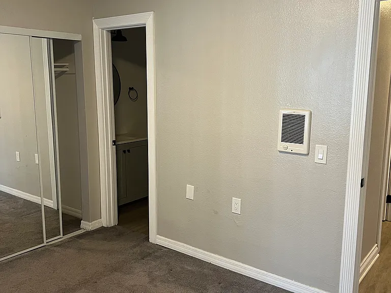 Pebble Cove Apartment Homes — Photo 9