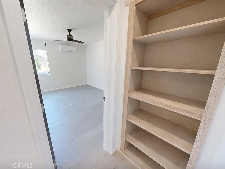 5637 Redwood Ave #B — Photo 7