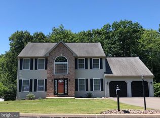 69 Kelsey Dr, Schuylkill Haven, PA 17972