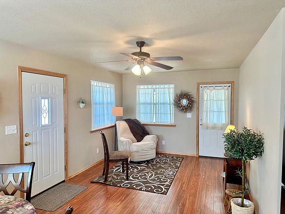 5th image of 134 Mesquite St