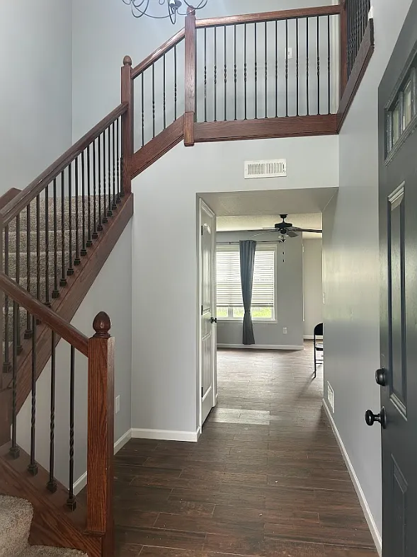 3 bed, 2.5 bath, 1458 sqft, $2,850 — Photo 3