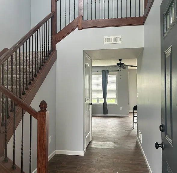 2604 Lazy Brook Ln — Photo 3