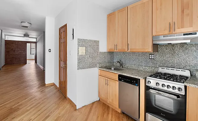 Rented by REAL New York | media 5