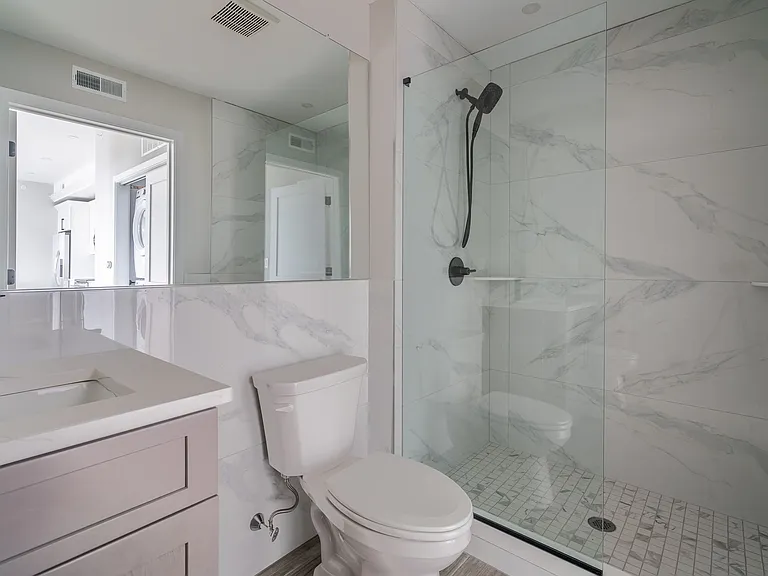 2401 Washington Ave — Photo 46