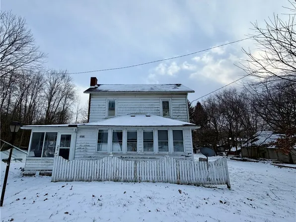 47085 Oak St, New Waterford, OH 44445