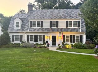 279 Ryder Rd, Manhasset, NY 11030