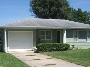 422 Idaho Ave, Holton, KS 66436