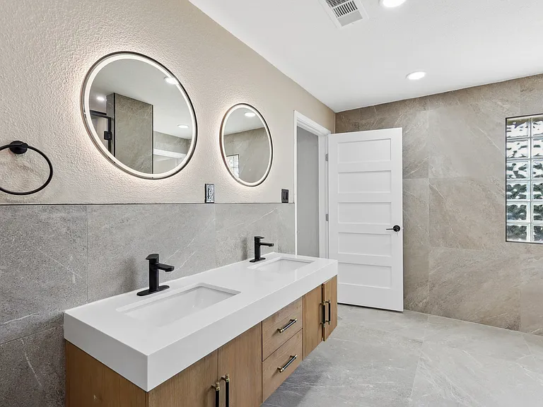 6043 Fieldstone Dr — Photo 23