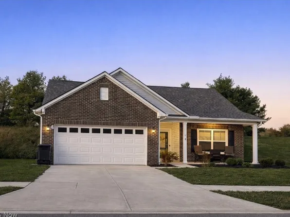 2241 Brookside Dr, Lancaster, OH 43130