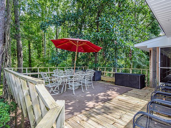 4th image of 1823 Pineview Dr