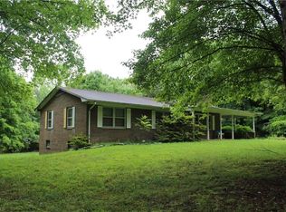 185 Boulder Rd, Mount Airy, NC 27030