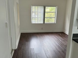 330 NW 20th St APT 205, Boca Raton, FL 33431