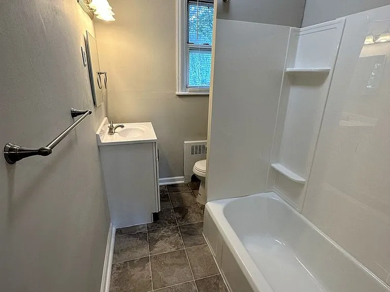 Greenside Manor — Photo 109