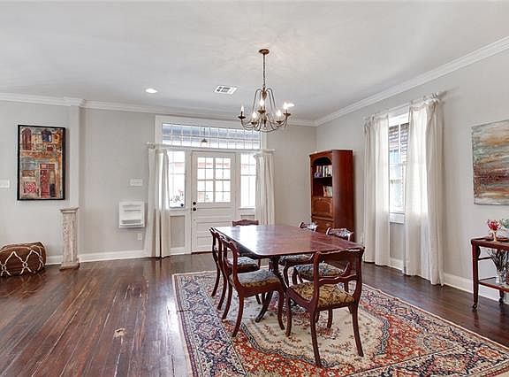 5th image of 5236 Burgundy St