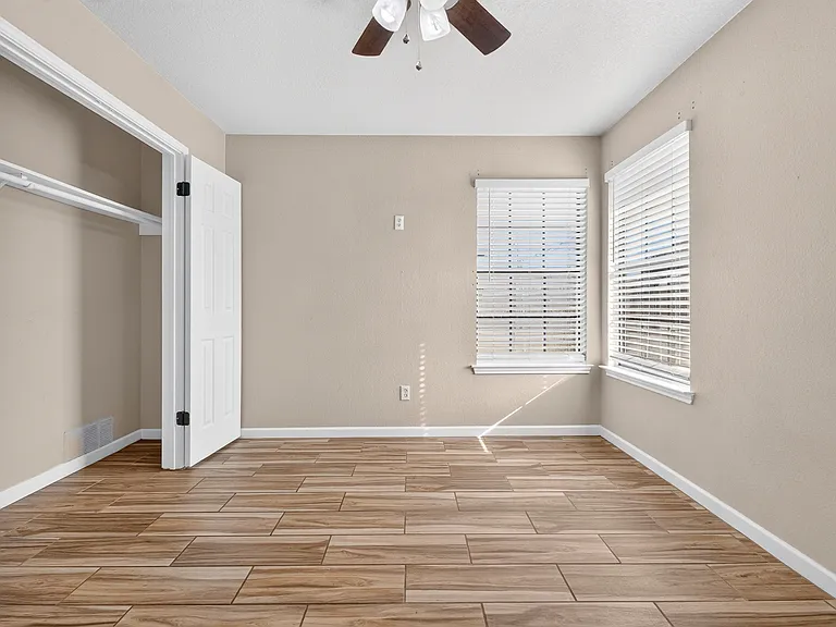 4706 Colby Dr — Photo 8