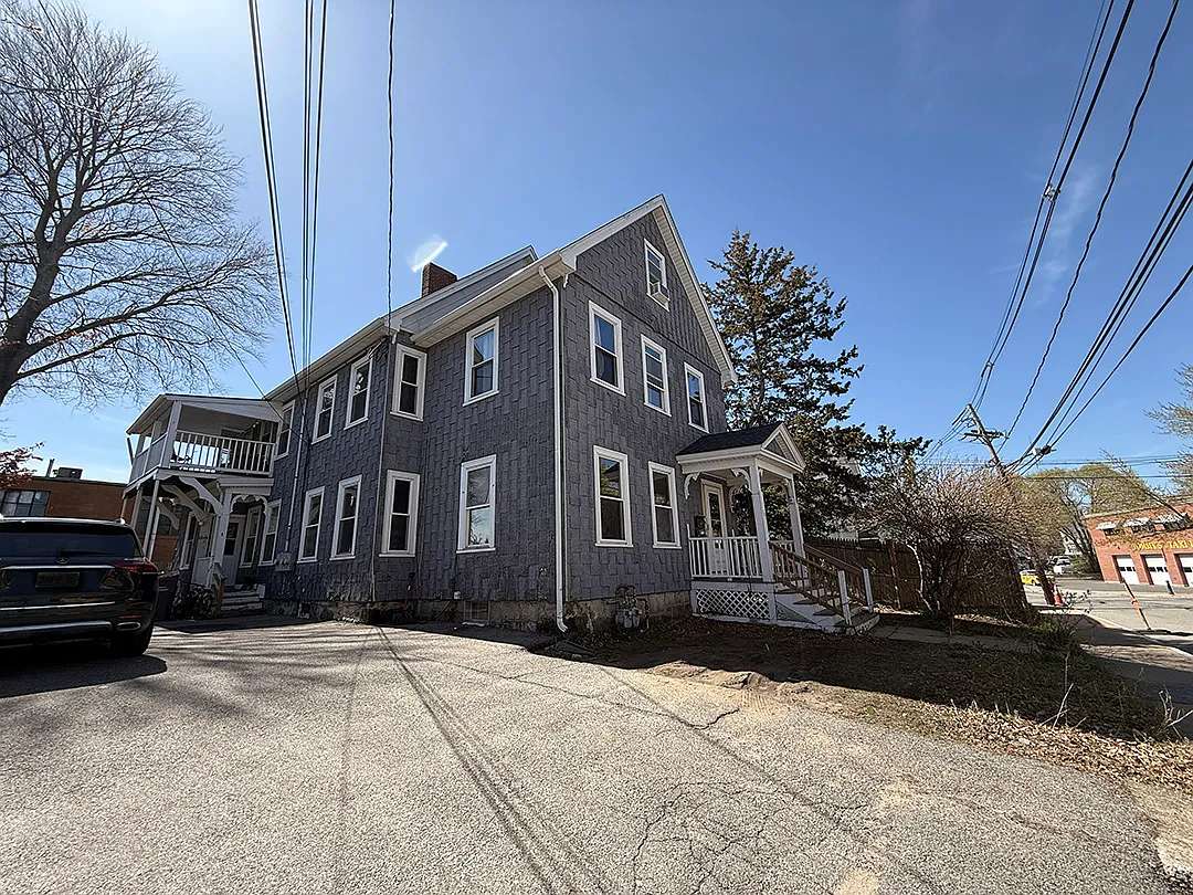 Building Photo - 150 Franklin St #1