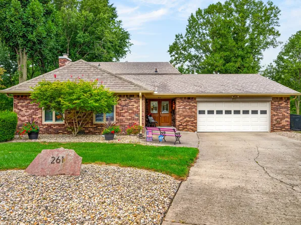 261 Oakwood Ct, Greenwood, IN 46142