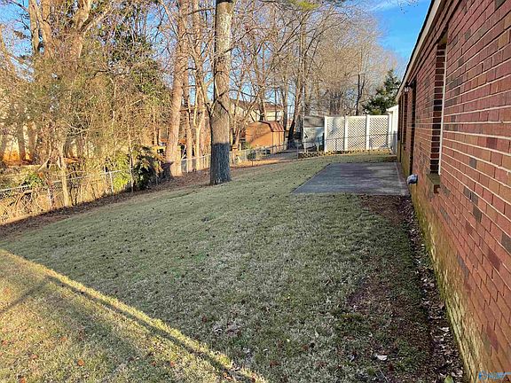 4th image of 1029 Sandy Springs Rd NW