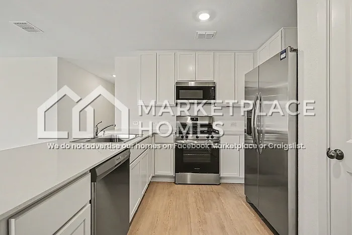 10749 Revolver Dr — Photo 11