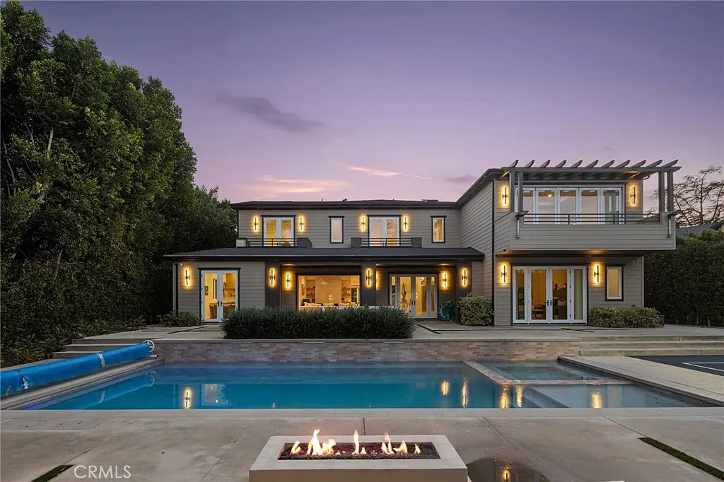 6 bed, 7.5 bath, 8060 sqft, $32,500 — Photo 3