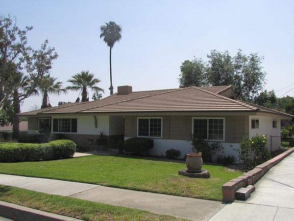 2nd image of 807 N Verano Dr