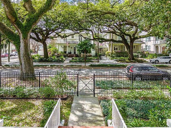 4th image of 3025 Ursulines Ave