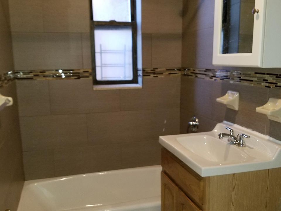 2nd image of 2095 Grand Concourse APT 16