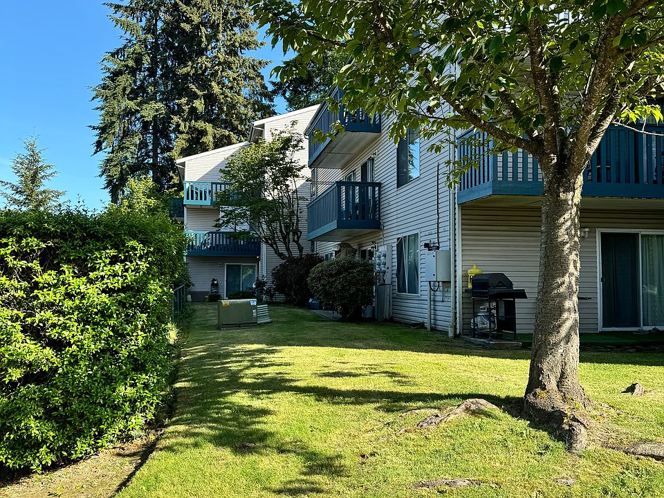 1st image of 17431 Ambaum Blvd S #C